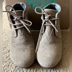 TOMS | Suede ankle booties womens size 7.5